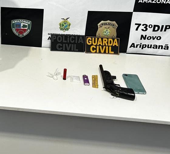 Objetos apreendidos. (Foto: Divulgação/PC-AM)