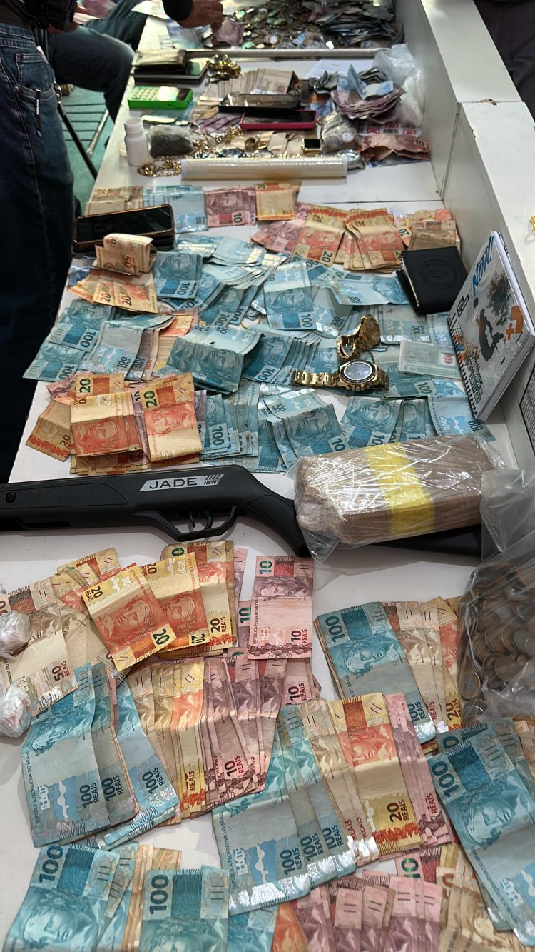 Material apreendido. (Foto: Divulgação/PC-AM)