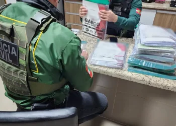 Seis advogados são presos por suspeita de lesar mais de mil idosos