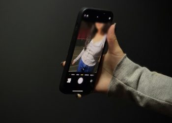 Exposição indevida de crianças e adolescentes na internet. (Fotos Beatriz Sampaio e Lyandra PeresPC-AM)