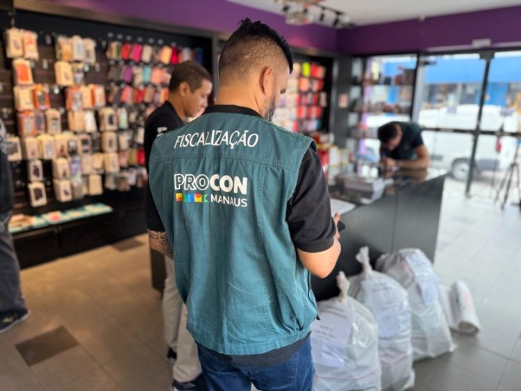 Fotos – Divulgação / Procon Manaus