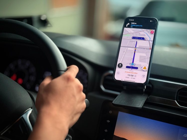 Imagem ilustrativa de aplicativos de corrida. (Fotos: Beatriz Sampaio/PC-AM)