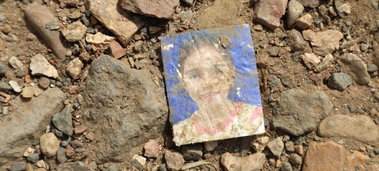 Silva A imagem de uma mulher desaparecendo na areia, Lajas Blancas, Panamá. Foto: Unodc/Alejandra