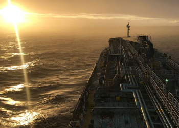 Crescimento médio deverá abrandar ligeiramente, de 4,2% em 2025 para 3,9% em 2026. Foto: © IMO/Cihancan Tunay