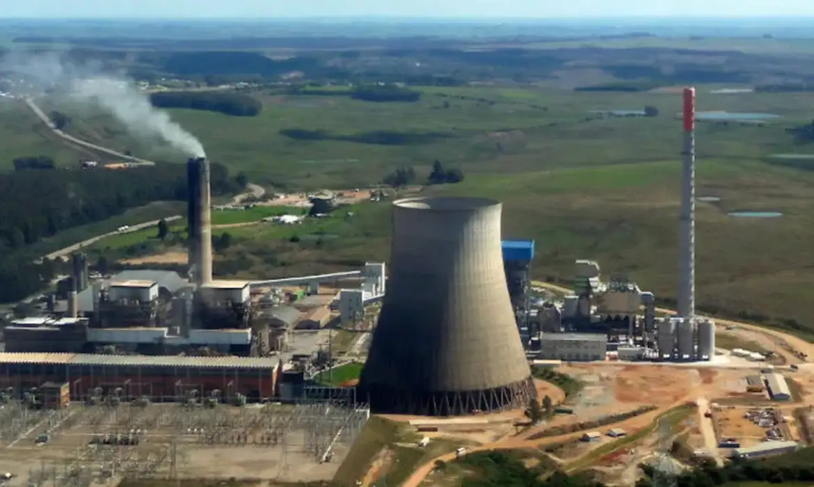Estudo global vê contradição em política para carvão mineral no Brasil Estudo global vê contradição em política para carvão mineral no Brasil