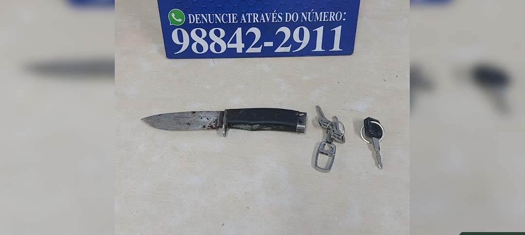 Homem é preso após usar faca durante tentativa de roubar seu veículo