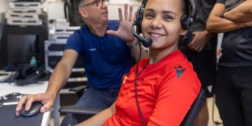 Adriana Costa Farias alcança mais um feito histórico na carreira, na mesma partida que marcará a estreia dos equipamentos próprios do árbitro de vídeo da Federação Amazonense de Futebol. Foto: Divulgação