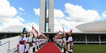 Dragões da Independência na frente ao Palácio do Congresso na cerimônia da posse presidencial de 2023 Foto: Geraldo Magela/Agência Senado